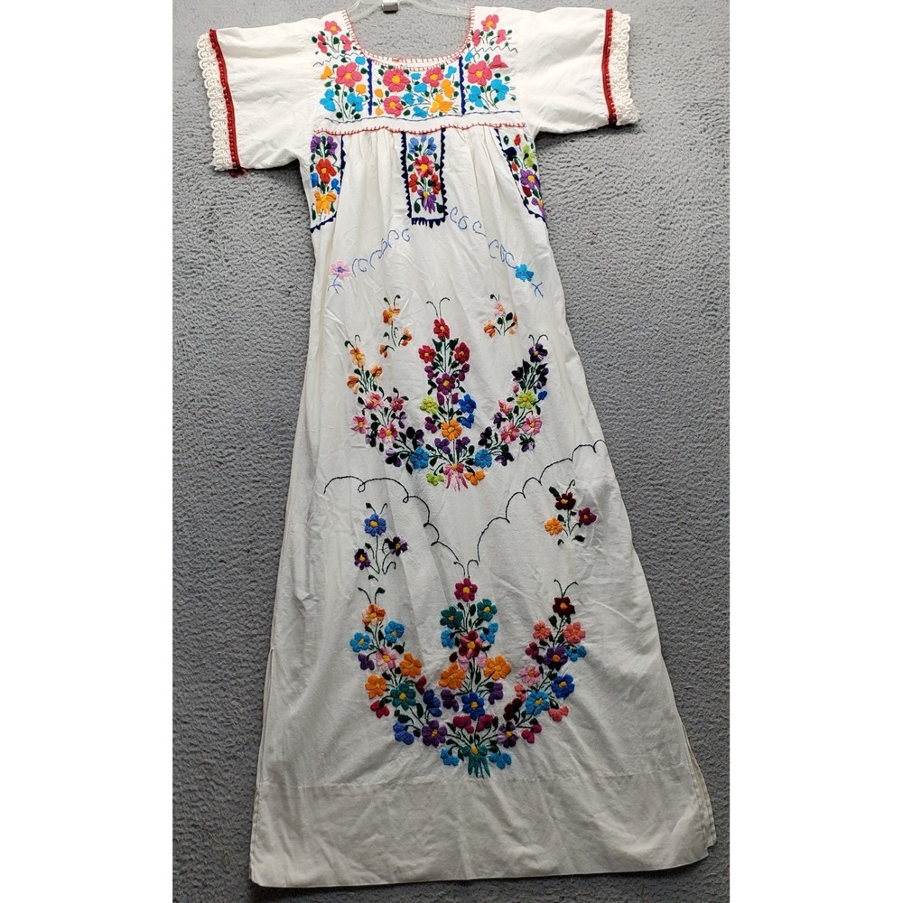 Womens Long Dress Tan Side Slit Embroidered Floral Lace Trim Sleeve Round Neck